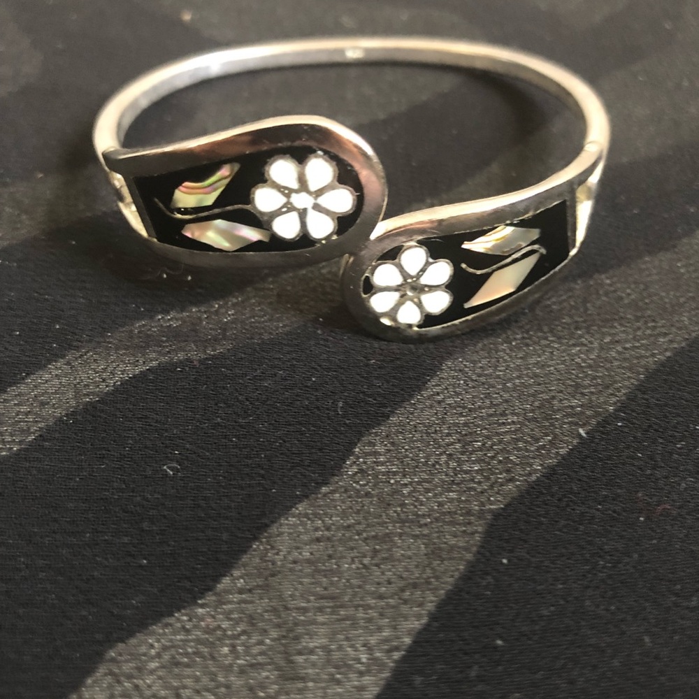 Silver and Onyx bracelet